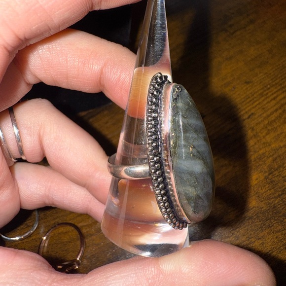 Vintage Sterling silver labradorite ring - Picture 5 of 6